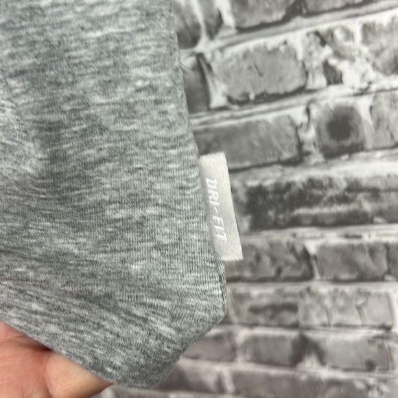 Nike‎ - Picture 4 of 6